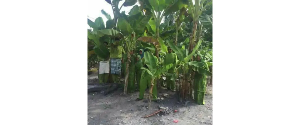 11 Potret lucu outfit Lebaran ini antimainstream, malah bikin susah memakainya