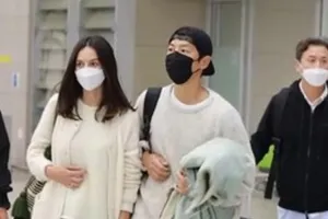 Song Joong Ki resmi menikah dengan Katy Louise Saunders