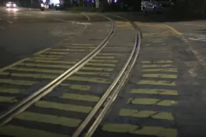 KEUNIKAN REL BENGKONG SOLO YANG MENYIMPAN BERBAGAI MISTERI 