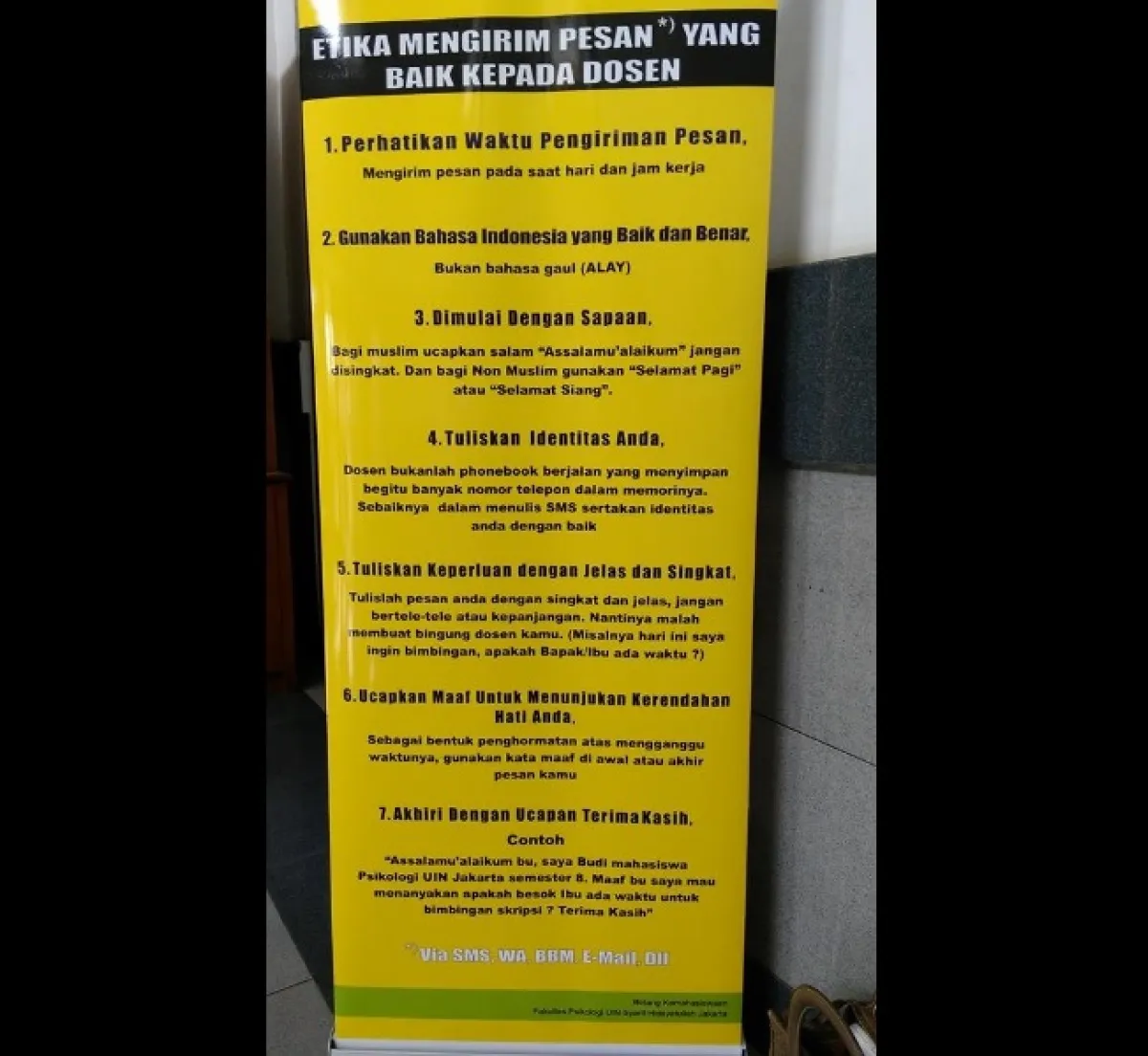 Aturan tata cara SMS ke dosen undang keprihatinan, mahasiswa kok gitu?