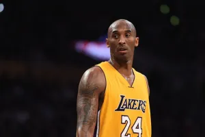 Putuskan pensiun dari basket, Kobe Bryant tulis puisi menyentuh hati 