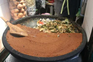 Lotek legendaris porsi jumbo ini nikmatnya minta ampun, cobain ya!