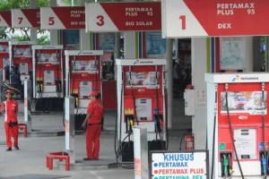 Ini harga baru BBM mulai 5 Januari 2016