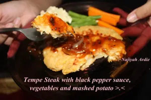 Resep bikin steak tempe murah meriah ala anak kos, gampang banget!