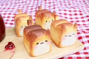 Roti kucing ini bentuknya imut-imut, kamu tega gigitnya?