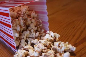 Mau rasa popcorn yang unik? Ini 16 cara mengolah yang bisa kamu coba