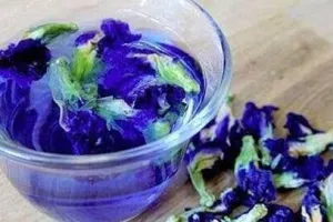 Teh biru ini lagi ngehits di Inggris, kamu tertarik coba?