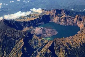 Ada kebijakan sampah berbayar di Gunung Rinjani, anak gunung catat ya