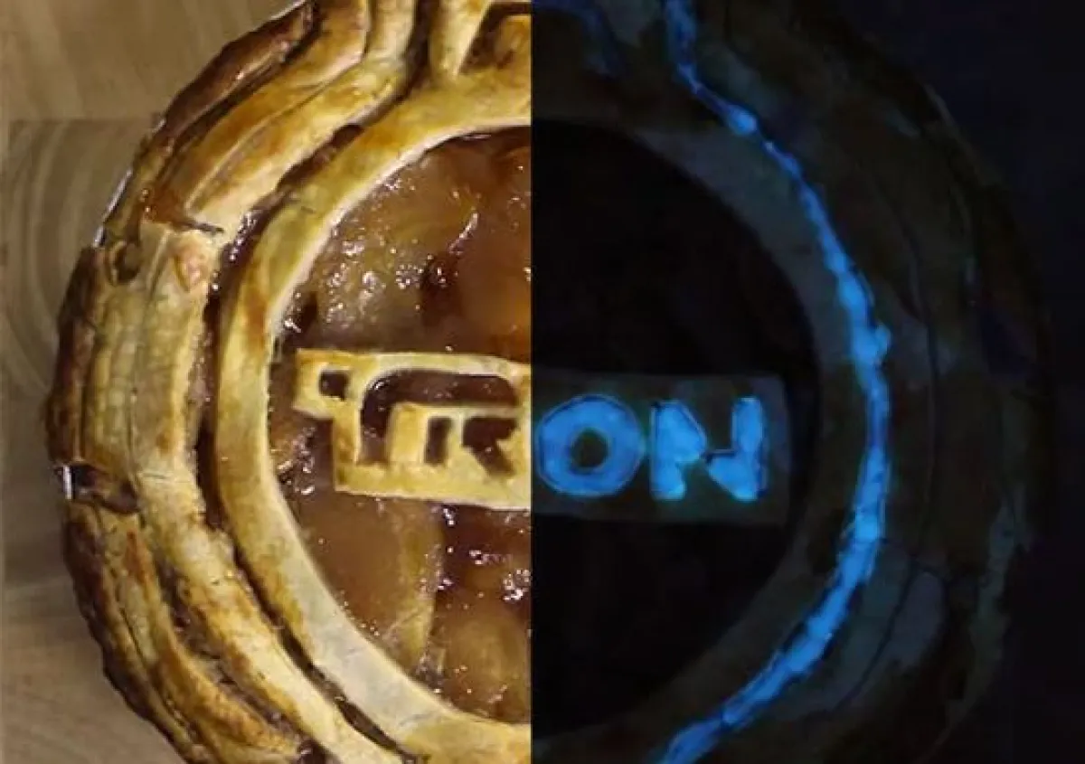 Tampilan pie glow in the dark, apa rahasianya ya?