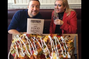 Tantang makan steak 6,2 kg, resto ini buka layanan obat jantung gratis