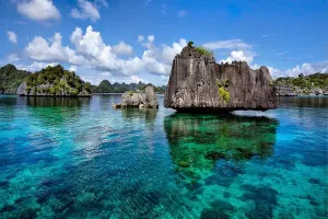 Misool, destinasi favorit Marischka Prudence saat ke Raja Ampat