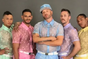 Identik untuk cewek, produk pakaian renda khusus cowok ini dirilis