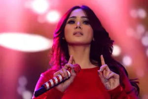 Disindir foto pakai baju lama, jawaban Mulan Jameela ini nampol abis