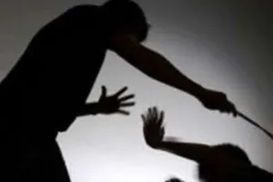 Tak mau menulis, murid TK ini ditampar guru sampai telinganya berdarah