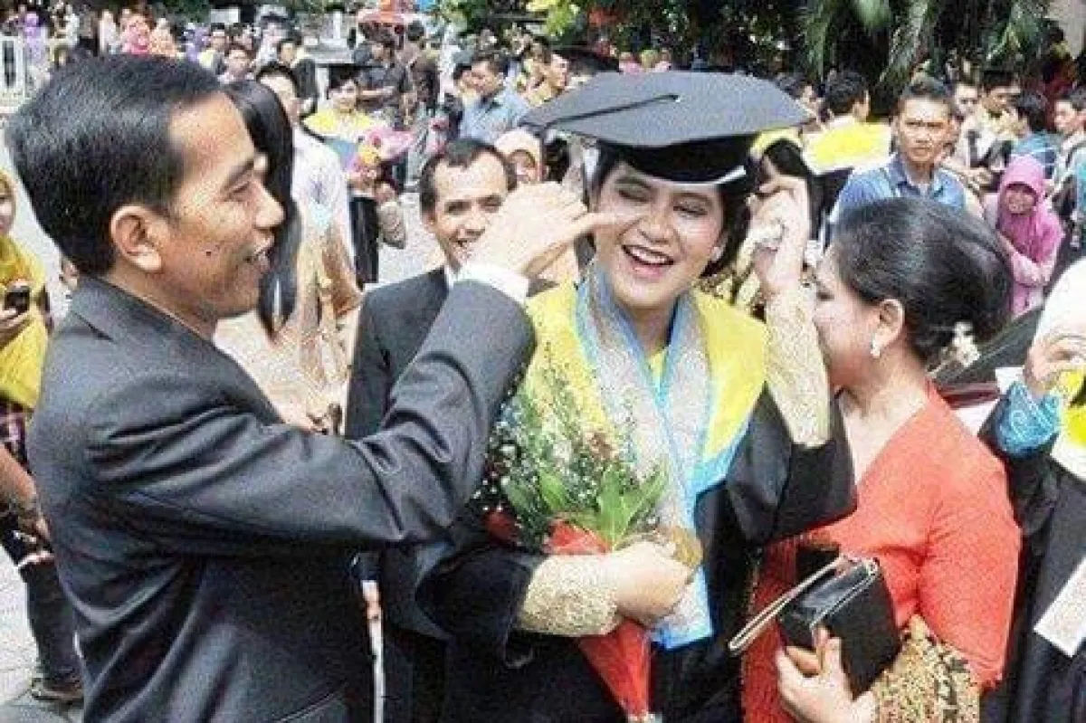 10 Momen kebersamaan Jokowi dan Kahiyang Ayu, selalu dekat dan hangat