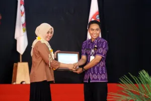 Pakai metode kelas digital, guru muda ini jadi 'mahaguru' di Bali