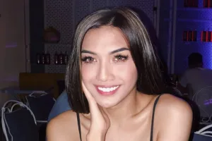 Millen Cyrus unggah foto berbikini di Bali, begini cibiran warganet