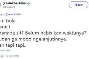 10 Cuitan 'kalau cewek jadi wasit' ini receh tapi kocak abis