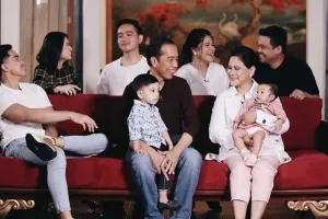 8 Foto cantiknya Sedah Mirah, cucu Jokowi yang bikin penasaran