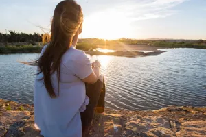 Tak pandai bergaul, 3 zodiak cenderung memiliki sedikit teman