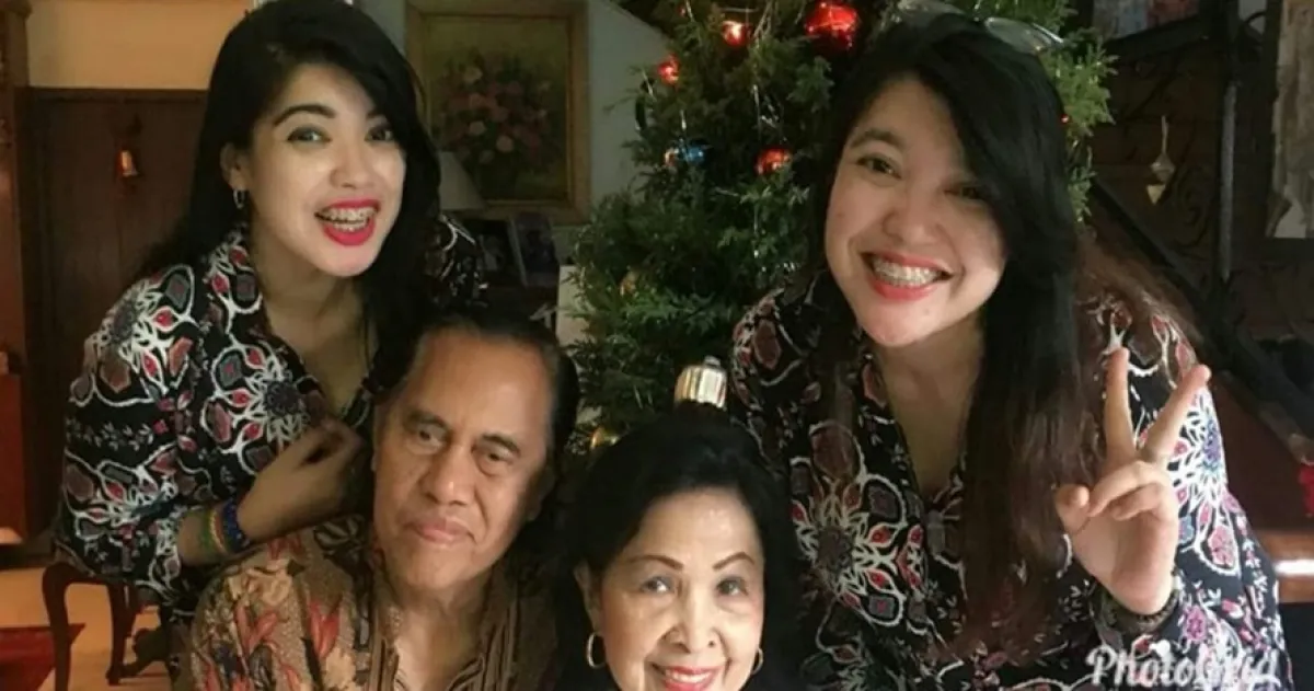 Usai 32 tahun, begini kabar terbaru kembar dempet Yuliana-Yuliani