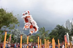 Ramaikan Imlek, Ancol hadirkan Barongsai, Liong, & Reog