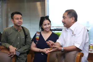 Bikin vlog, Raffi Ahmad ajak milenial promosikan wisata Indonesia