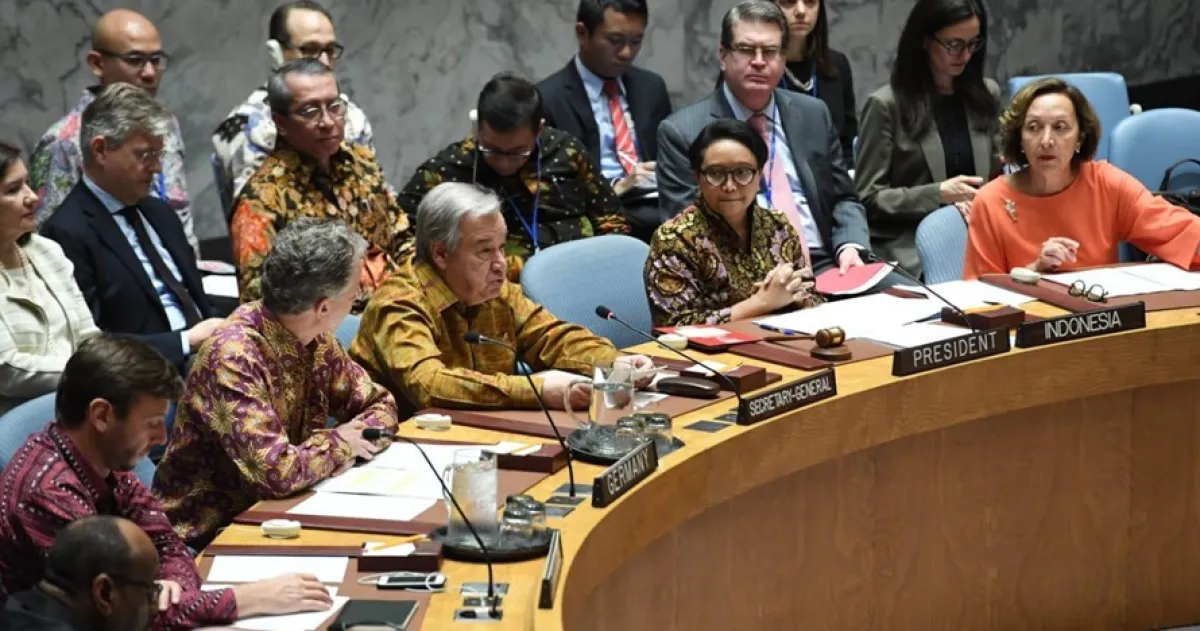 Dipimpin Indonesia, ini 7 potret peserta sidang DK PBB kenakan batik