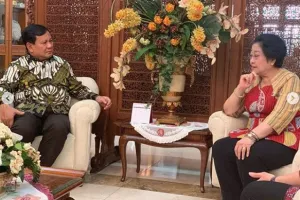 Momen Prabowo dan Megawati makan siang, bakwan menu pembukanya