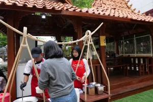 Festival kuliner ini jadi ajang belajar siswa SMK olah makanan khas