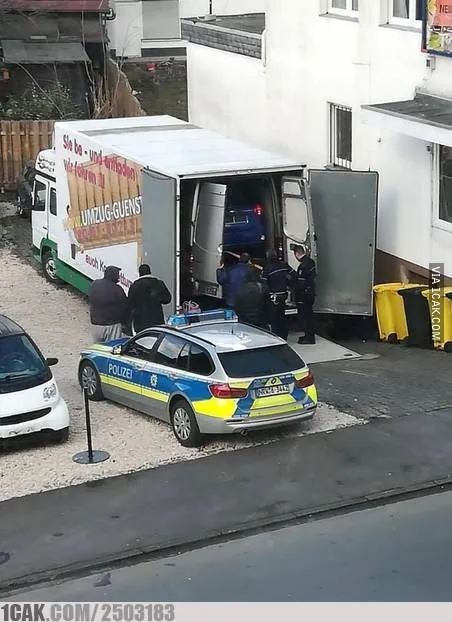 benda nyeleneh dibawa truk © 2019 1cak.com benda nyeleneh dibawa truk © 2019 1cak.com