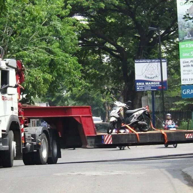 benda nyeleneh dibawa truk © 2019 1cak.com benda nyeleneh dibawa truk © 2019 1cak.com