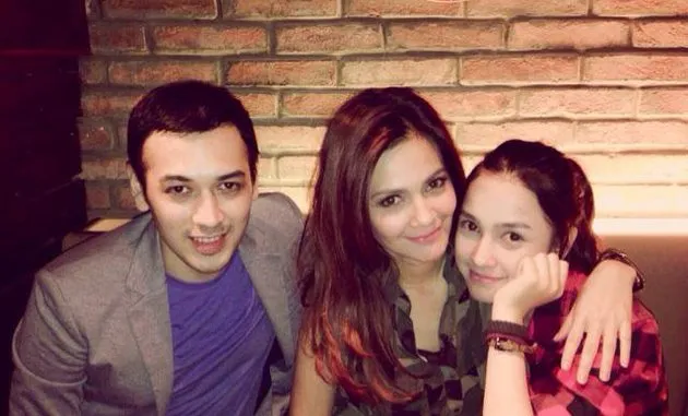 kedekatan Cut Tary dan Richard Kevin © 2019 berbagai sumber