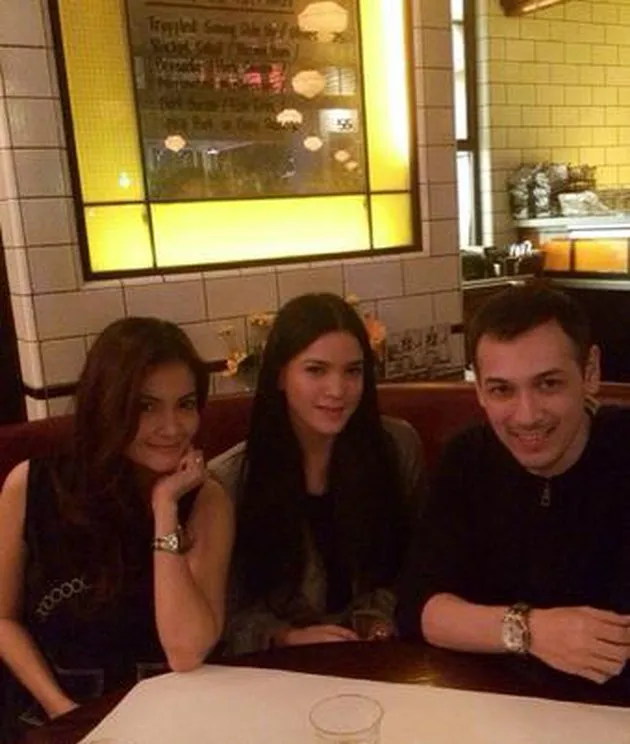 kedekatan Cut Tary dan Richard Kevin © 2019 berbagai sumber