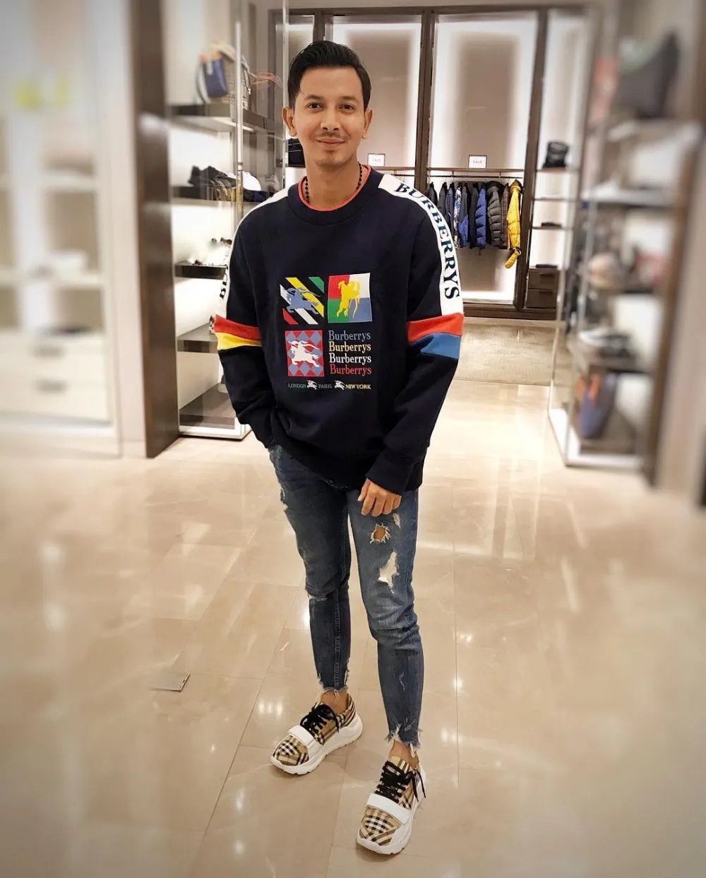 seleb nyeleneh ATM berbagai sumber seleb nyeleneh ATM berbagai sumber