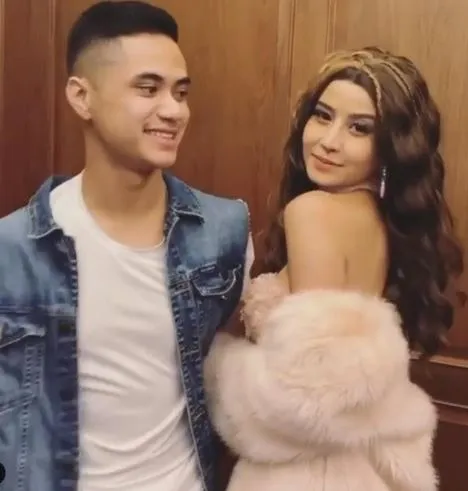 kedekatan awkarin dan anam wisnu tama © 2019 brilio.net