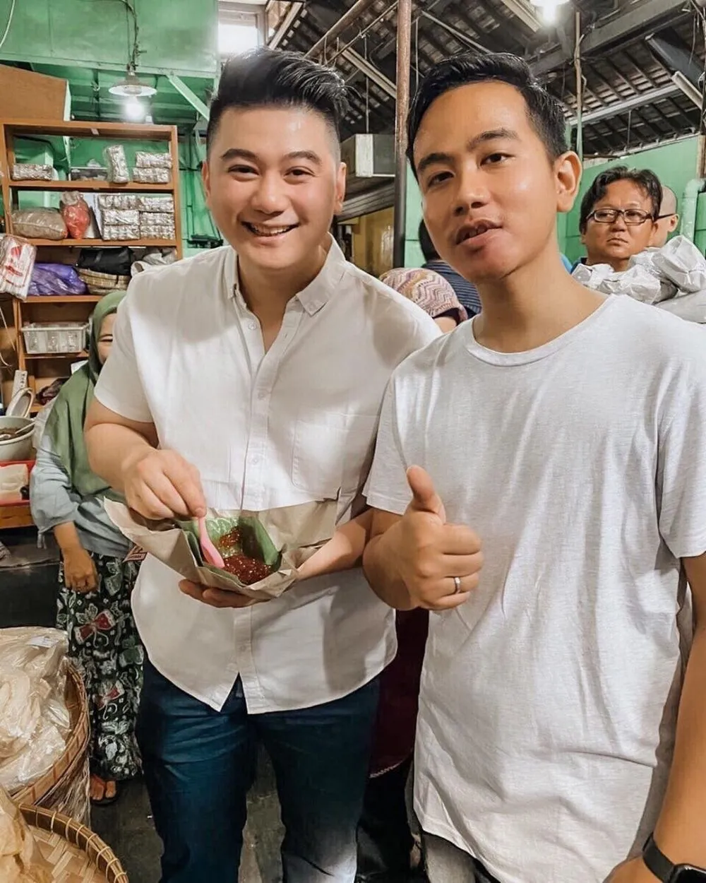 persahabatan arnold gibran kaesang © 2019 brilio.net persahabatan arnold gibran kaesang © 2019 brilio.net