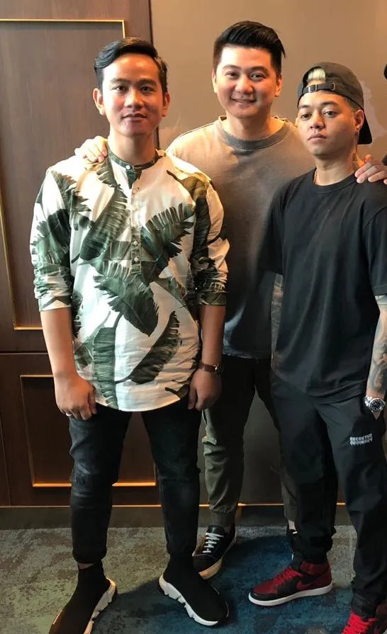 persahabatan arnold gibran kaesang © 2019 brilio.net persahabatan arnold gibran kaesang © 2019 brilio.net