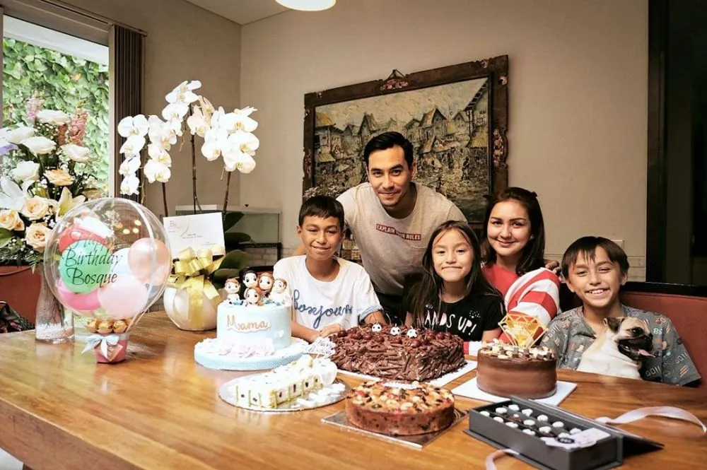 kejutan ultah donna © 2020 brilio.net kejutan ultah donna © 2020 brilio.net