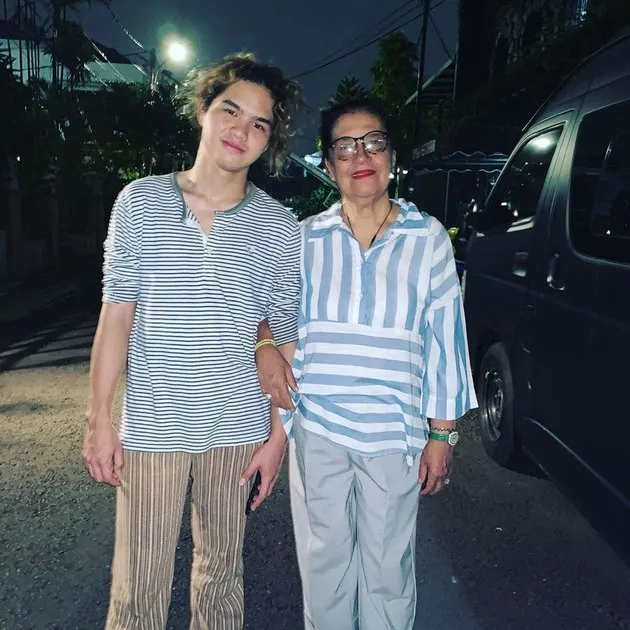 10 Potret Joyce Kohler, ibunda Ahmad Dhani yang berdarah Jerman © 2020 instagram.com 10 Potret Joyce Kohler, ibunda Ahmad Dhani yang berdarah Jerman © 2020 instagram.com