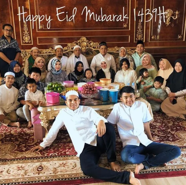 Potret rumah Haji Isam Instagram Potret rumah Haji Isam Instagram