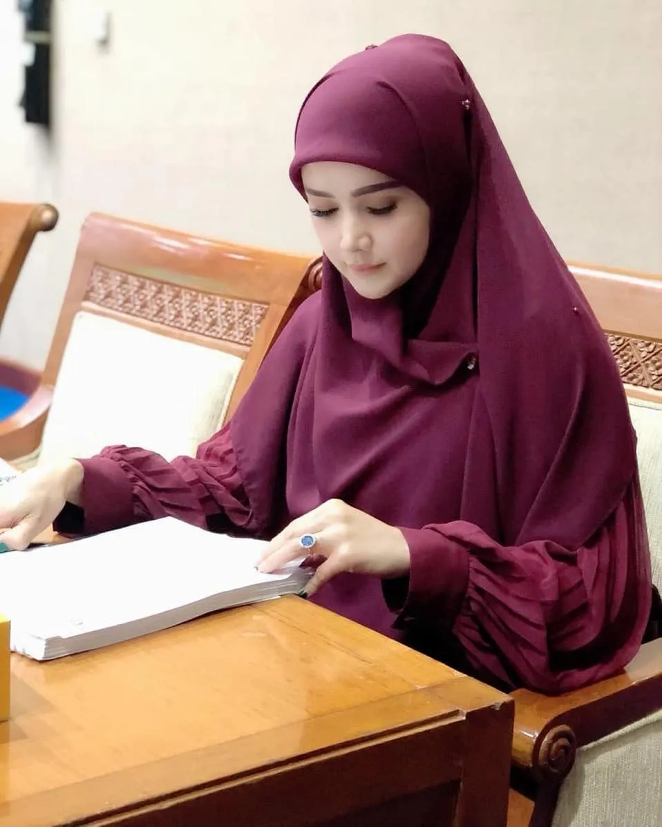 mulan hijab jadul © 2020 brilio.net mulan hijab jadul © 2020 brilio.net