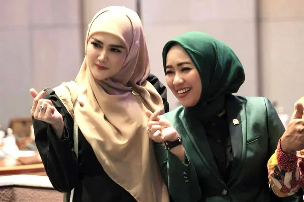 mulan hijab jadul © 2020 brilio.net mulan hijab jadul © 2020 brilio.net