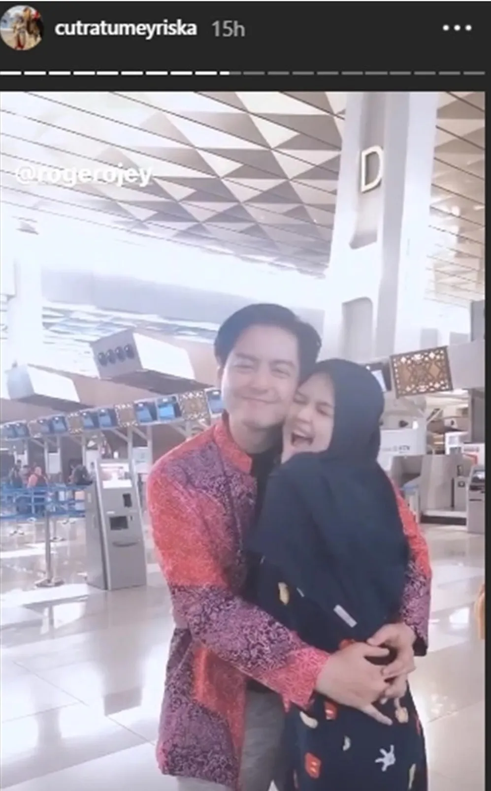 Cut Meyriska antar suami umrah  Instagram 