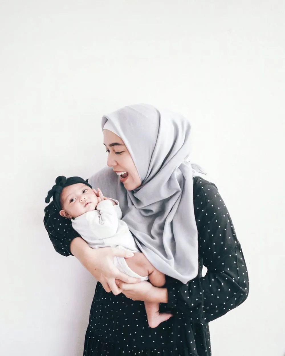 Fitri Tropica momong anak instagram Fitri Tropica momong anak instagram