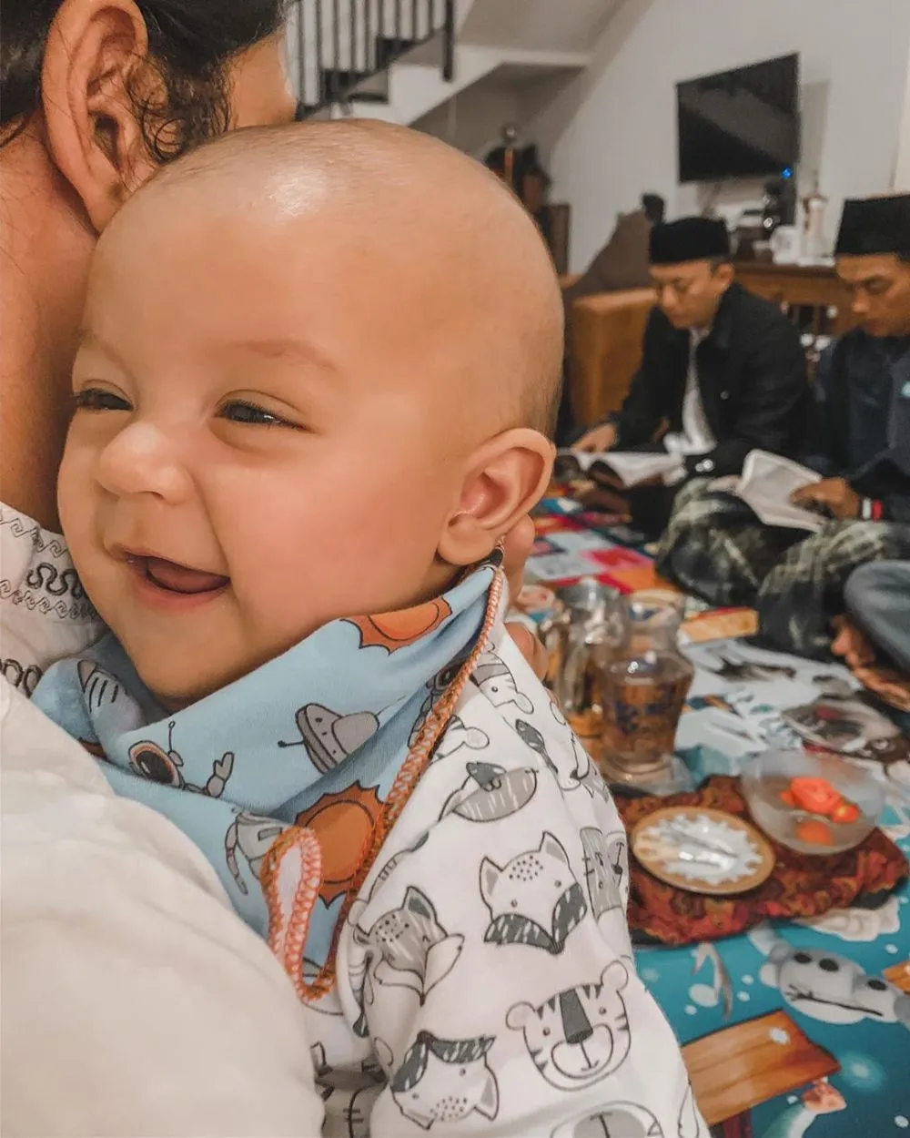 Momen akikah anak Kimbery Ryder Instagram/@kimbrlyryder Momen akikah anak Kimbery Ryder Instagram/@kimbrlyryder