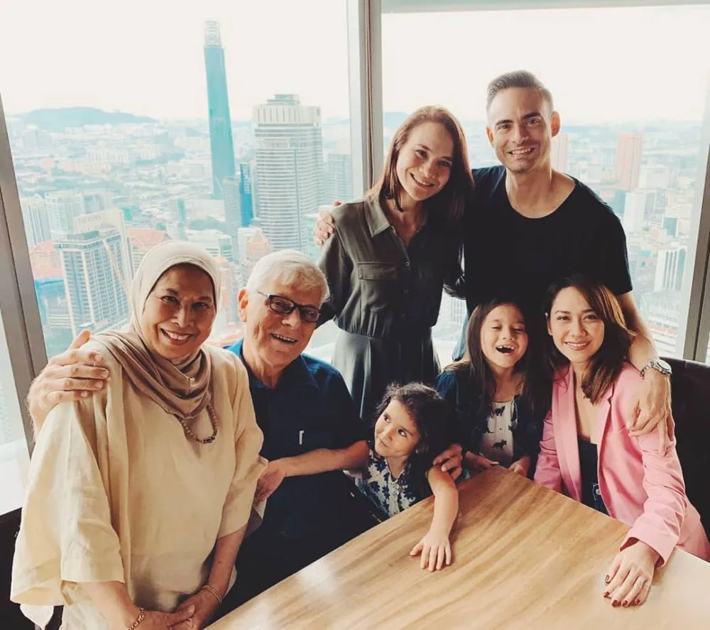 Ashraf dan Aishah Sinclair  Instagram 