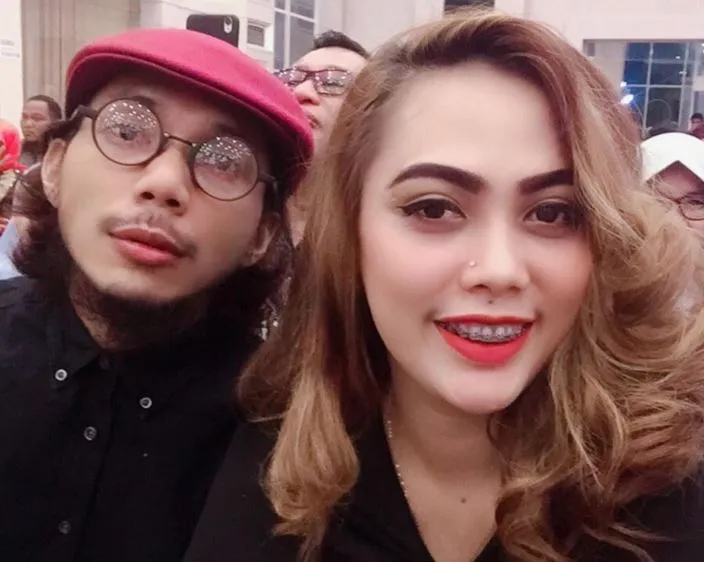 Norman Kamaru dan istri kedua instagram Norman Kamaru dan istri kedua instagram