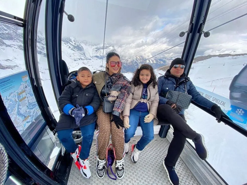 Yuni Shara cemas © 2020 Instagram/@yunishara36 ; @krisdayantilemos Yuni Shara cemas © 2020 Instagram/@yunishara36 ; @krisdayantilemos