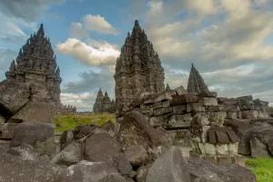 Antisipasi Corona, 3 candi di Jawa Tengah batasi pengunjung